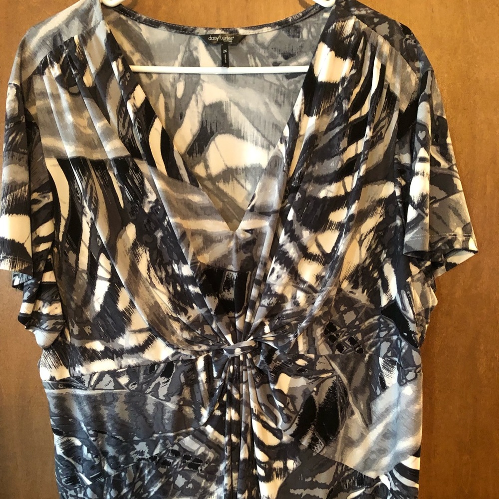 Daisy Fuentes shirt